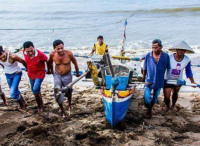 印尼一艘渡轮在东爪哇海域起火 3人遇难身亡