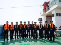 上海口岸开启首次锚地国际船舶联合登临检查