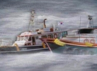 韩国近海渔船与货运船相撞 一人坠海失踪