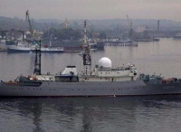 俄军间谍船抵近美国本土基地 监视核潜艇动向