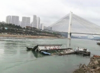宜宾餐饮船趸翻沉原因系因金沙江水位下降