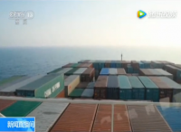 央视记者跟船报道大海上的中国海员！
