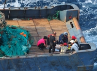 北一飞紧急救助“辽大渔捕1031”头部重伤船员