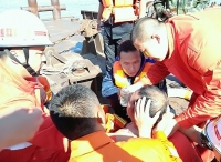 前进海事处成功救助一名落水人员