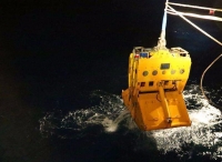 “向阳红01”在南大西洋获取海底热液硫化物