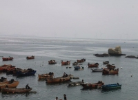福建霞浦渔船失事致1人失联 疑被一饵料船拖入水中