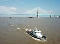 航经沪苏通长江公铁大桥船舶，请注意！